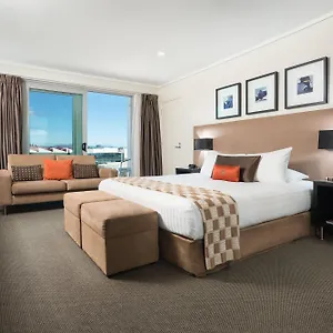 Hotel On Devonport ****