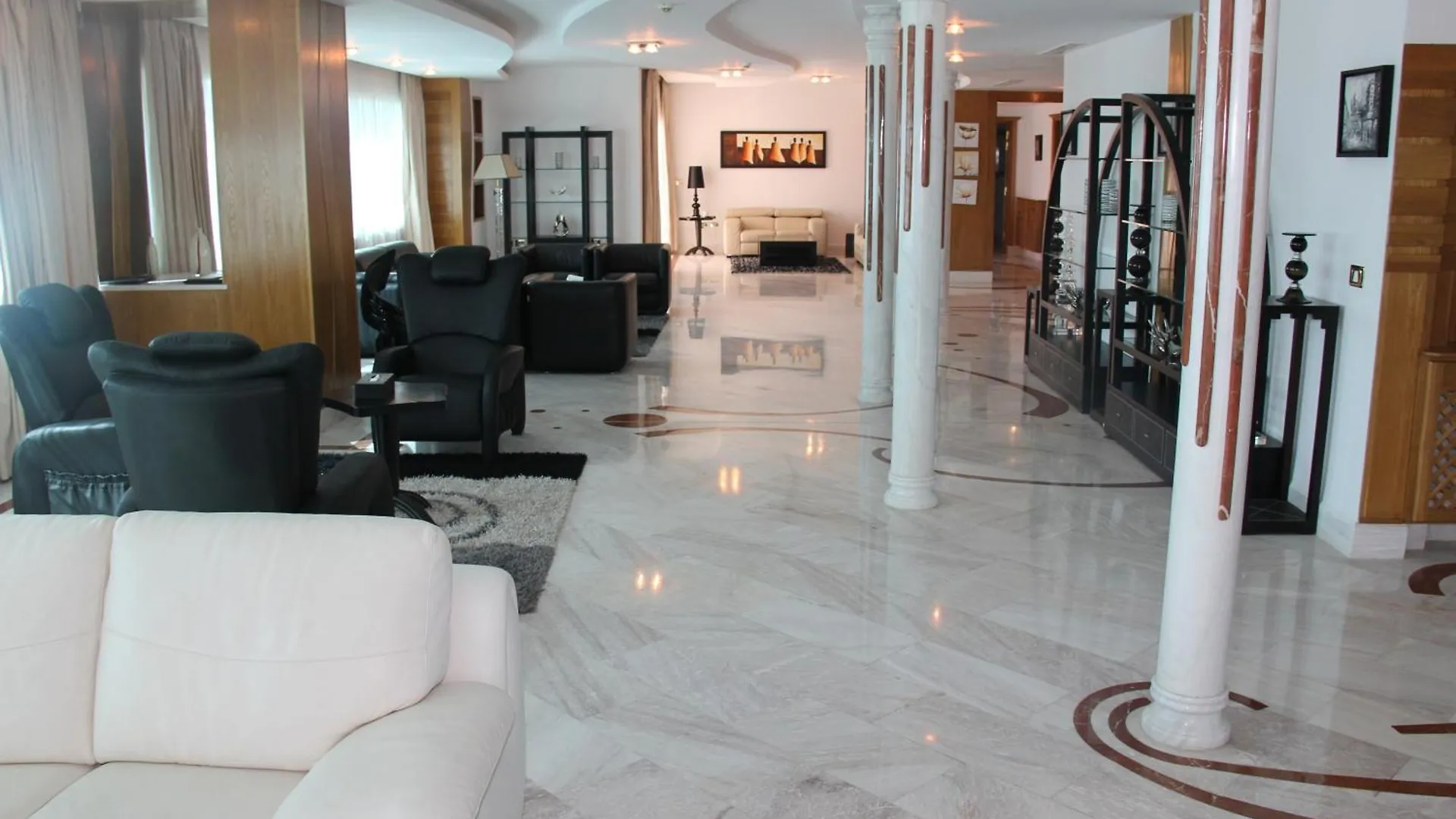 The Penthouse Suites Hotel Tunis